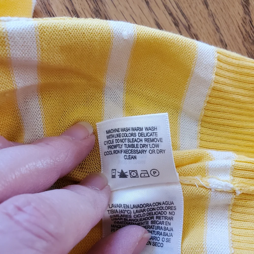 Liz Claiborne cardigan medium petite - Picture 7 of 7